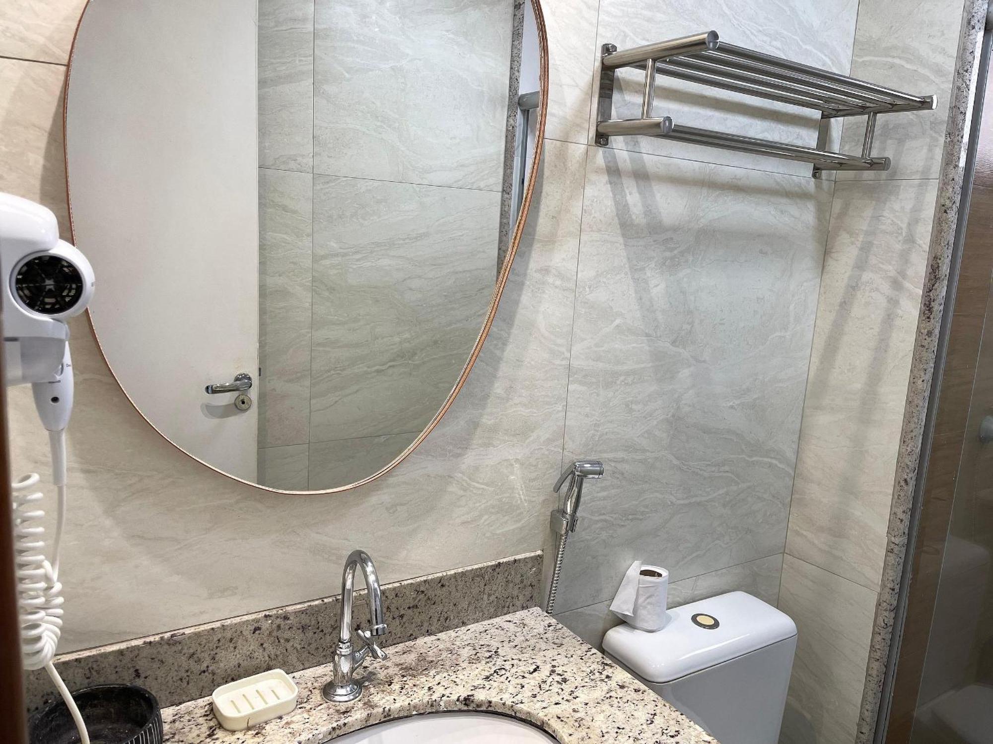 Ed. Crystal Apartment *