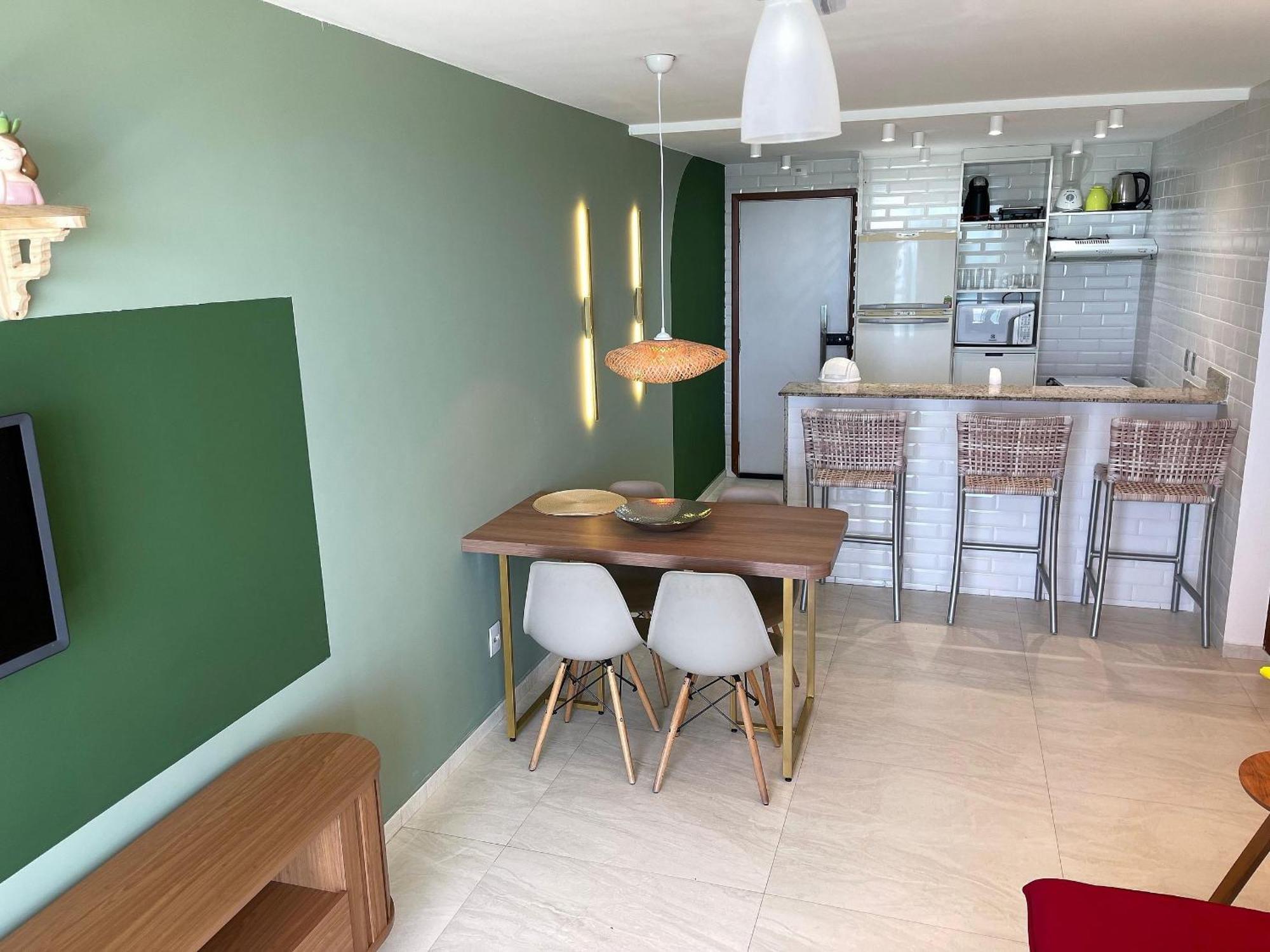 Ed. Crystal Apartment *